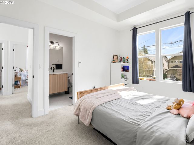 5277 N OBERLIN St 1, Portland, OR 97203