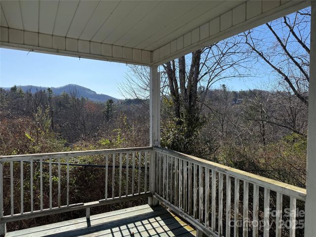 271 Sunnybrook Drive, Spruce Pine, NC 28777
