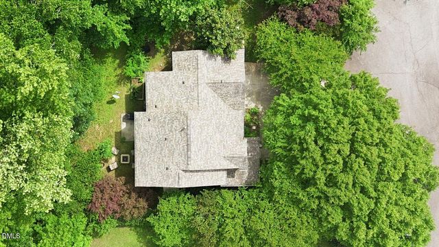 105 Little Meadow Court, Holly Springs, NC 27540