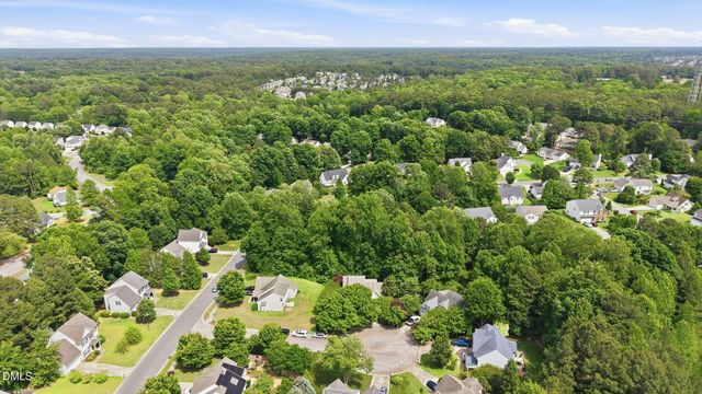 105 Little Meadow Court, Holly Springs, NC 27540
