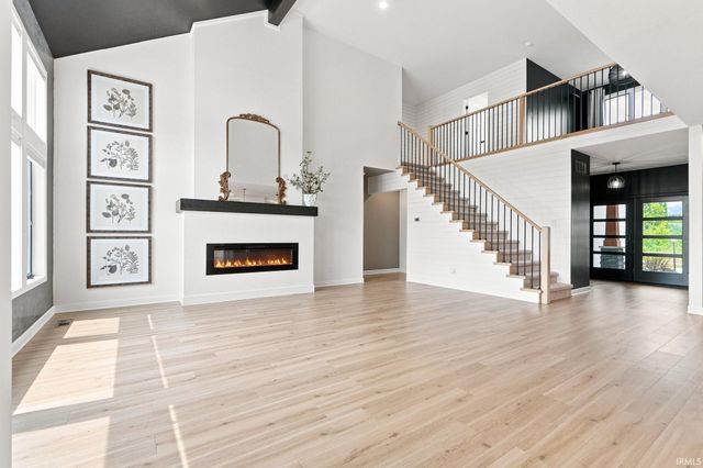 576 Sandringham Pass, Fort Wayne, IN 46845
