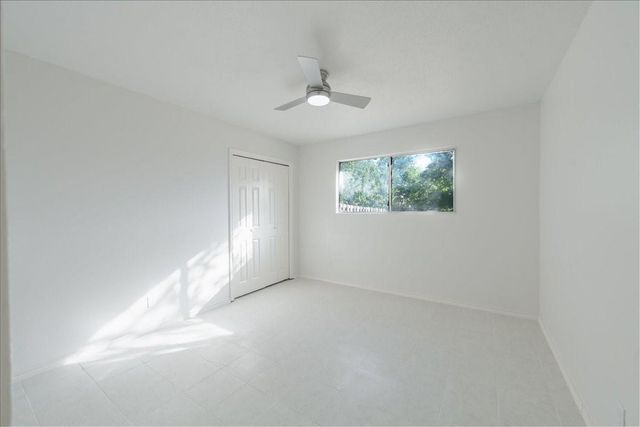 421 Fantail LOOP B, Lakeway, TX 78734