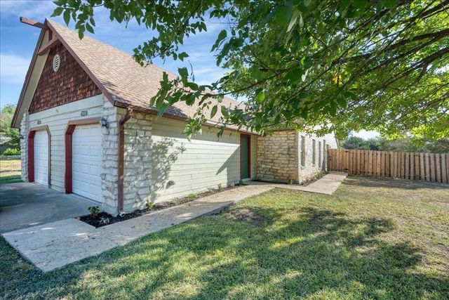 421 Fantail LOOP B, Lakeway, TX 78734