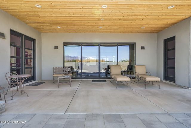 52 Burruel Street, Tubac, AZ 85646