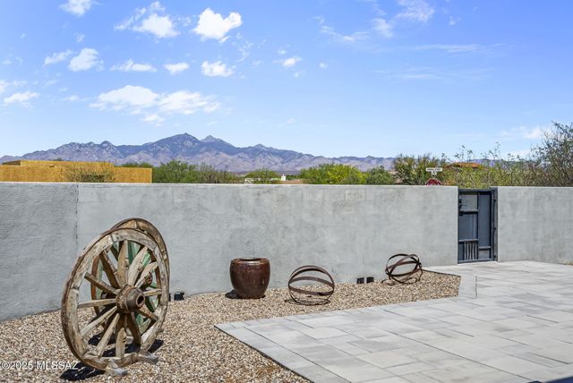 52 Burruel Street, Tubac, AZ 85646