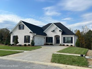 17906 Shakes Creek Dr, Louisville, KY 40023
