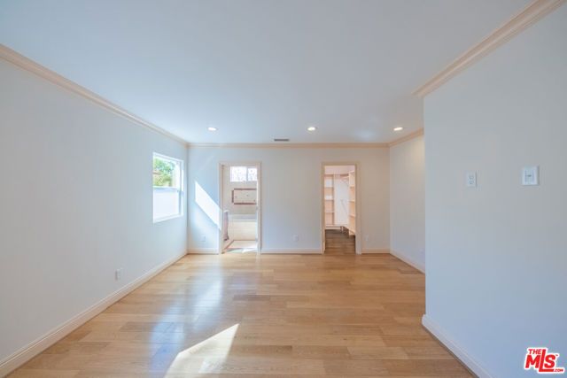 13847 Gilmore Street, Van Nuys (los Angeles), CA 91401