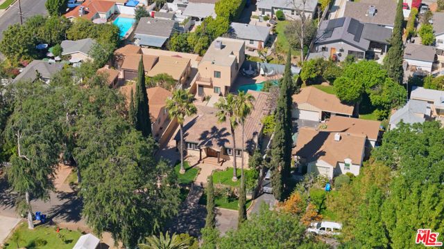 13847 Gilmore Street, Van Nuys (los Angeles), CA 91401