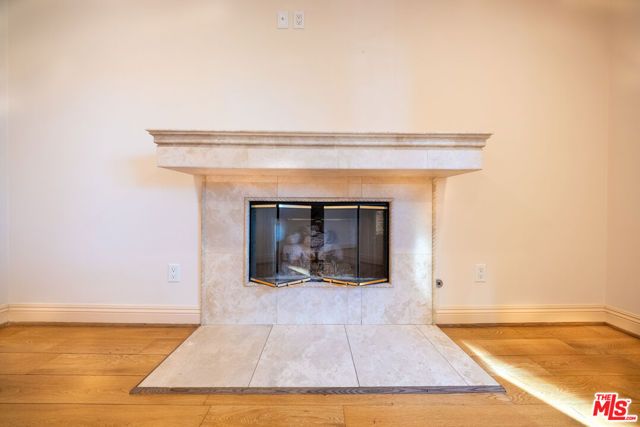 13847 Gilmore Street, Van Nuys (los Angeles), CA 91401