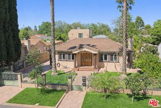 13847 Gilmore Street, Van Nuys (los Angeles), CA 91401