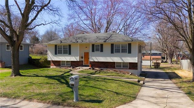 2322 N 74th Street, Kansas City, KS 66109