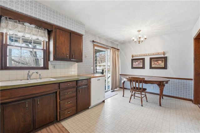 2322 N 74th Street, Kansas City, KS 66109