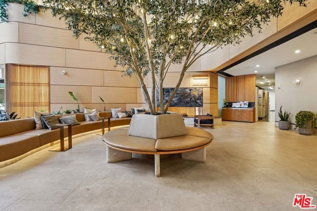 1100 Wilshire Boulevard 1804, Los Angeles, CA 90017