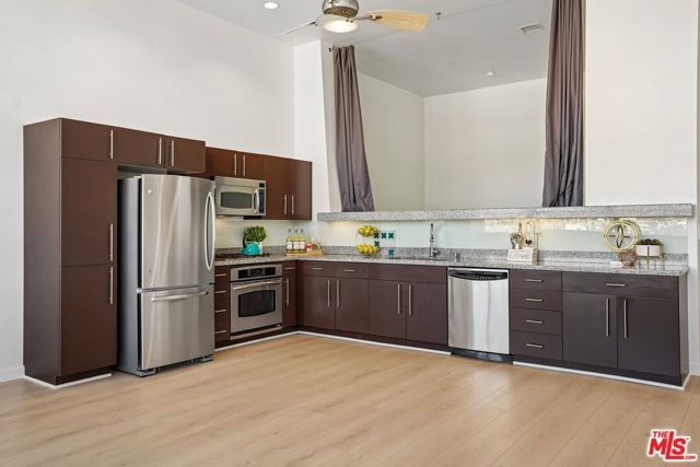 1100 Wilshire Boulevard 1804, Los Angeles, CA 90017