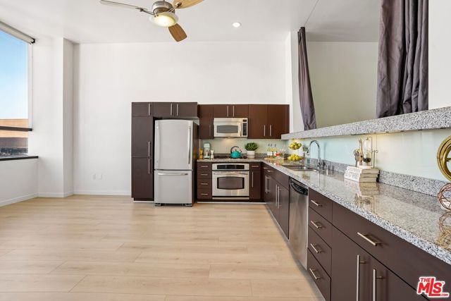 1100 Wilshire Boulevard 1804, Los Angeles, CA 90017