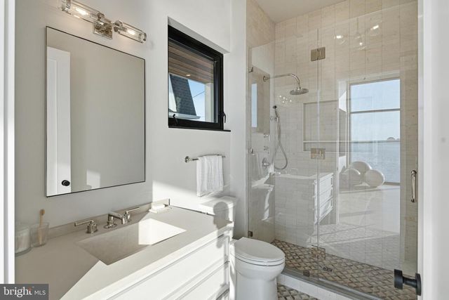 8807 FULTON AVE, Margate City, NJ 08402