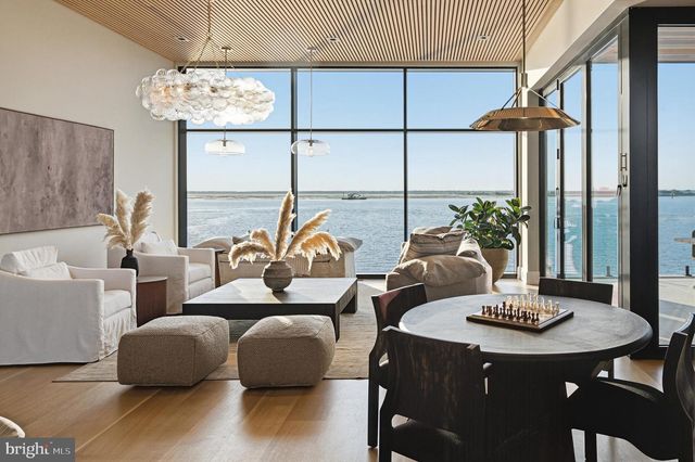 8807 FULTON AVE, Margate City, NJ 08402