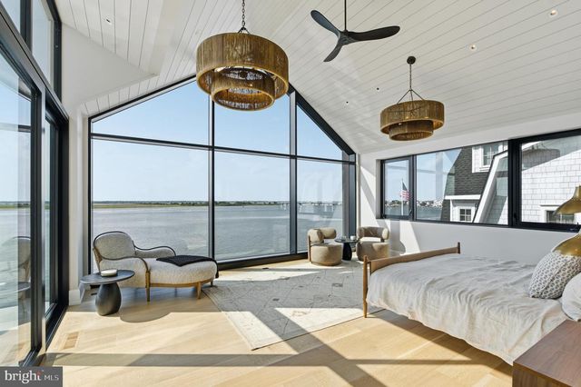 8807 FULTON AVE, Margate City, NJ 08402