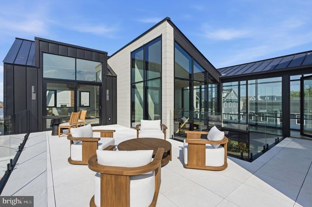 8807 FULTON AVE, Margate City, NJ 08402