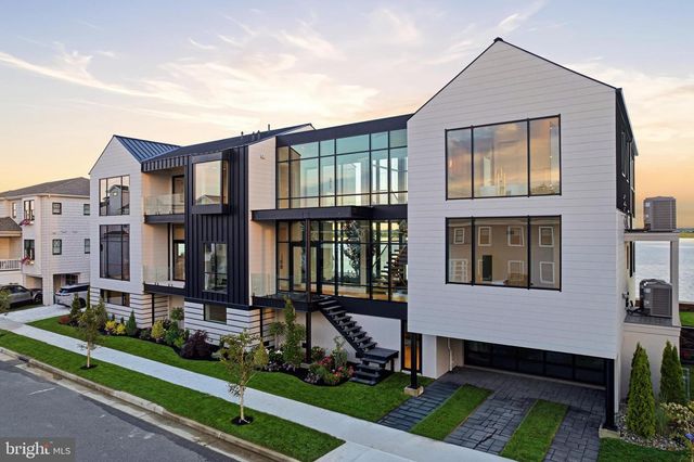 8807 FULTON AVE, Margate City, NJ 08402