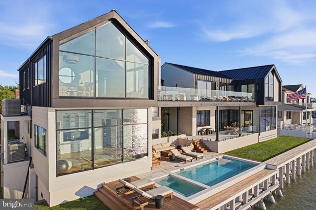 8807 FULTON AVE, Margate City, NJ 08402