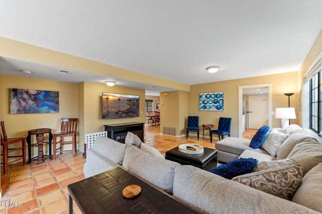 4850 Amalfi Way, Oxnard, CA 93035