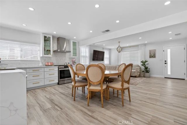 30300 Jasmine Valley, Canyon Country, CA 91387