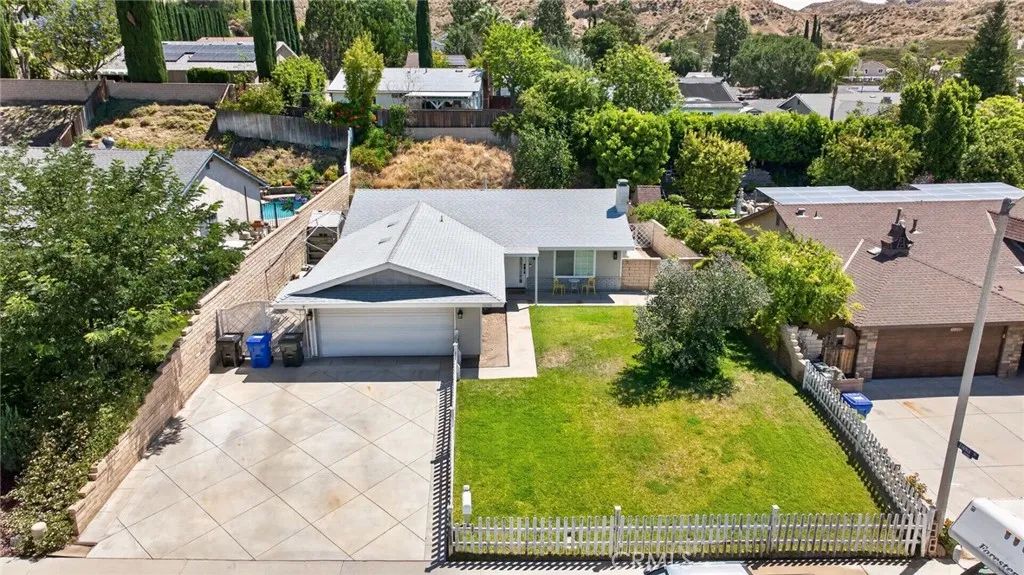30300 Jasmine Valley, Canyon Country, CA 91387