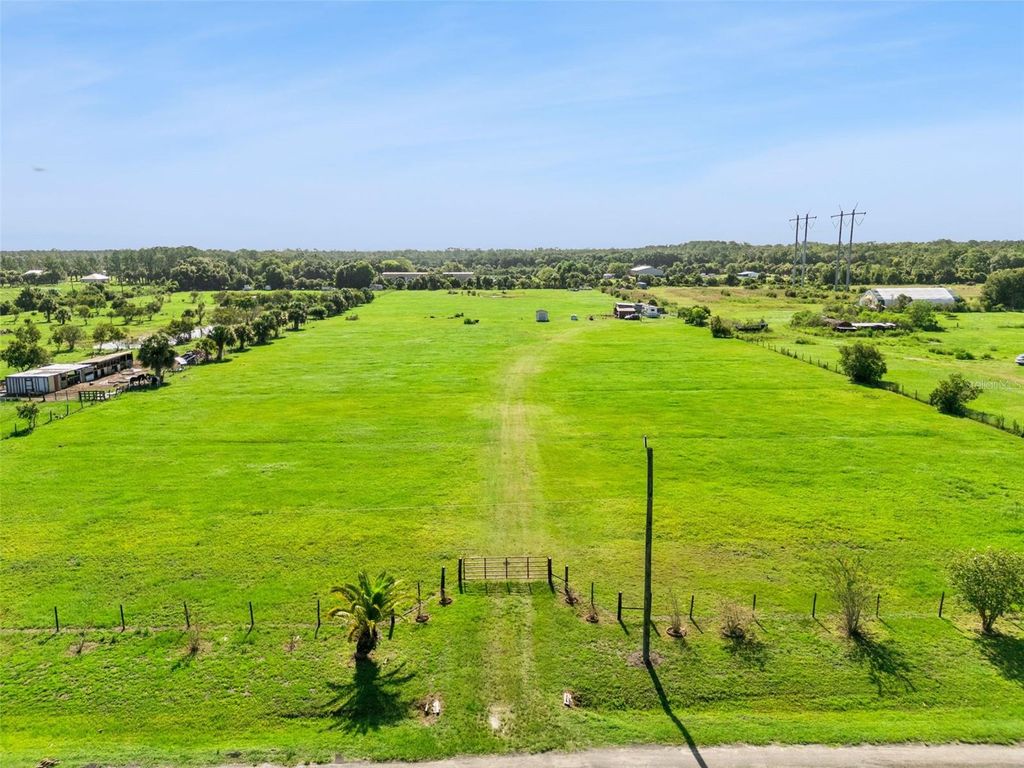 345 TROTTING TRAIL, Osteen, FL 32764