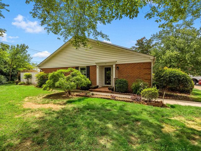 106 Buckstone Lane, Spartanburg, SC 29307