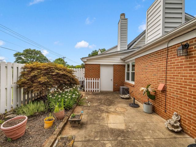 106 Buckstone Lane, Spartanburg, SC 29307