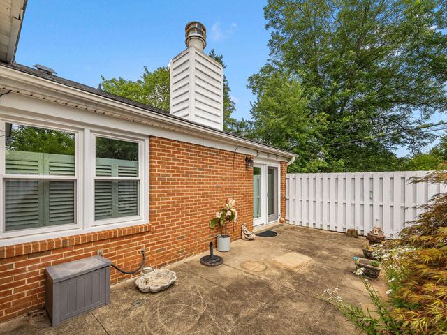 106 Buckstone Lane, Spartanburg, SC 29307