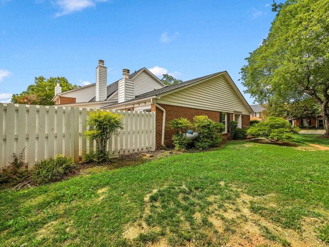 106 Buckstone Lane, Spartanburg, SC 29307