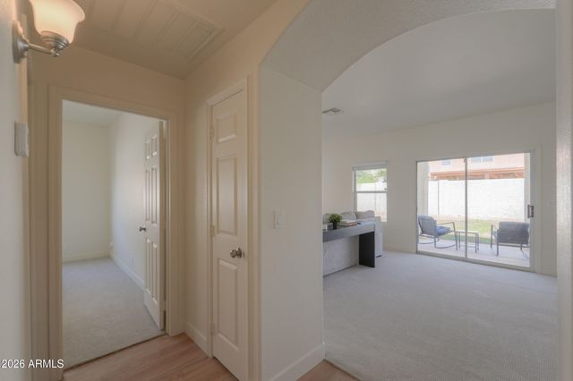 4266 E MILLBRAE Lane, Gilbert, AZ 85234