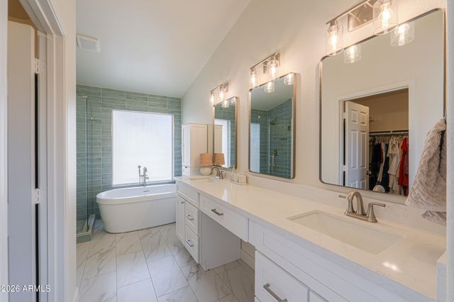 4266 E MILLBRAE Lane, Gilbert, AZ 85234