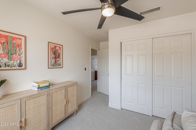 4266 E MILLBRAE Lane, Gilbert, AZ 85234