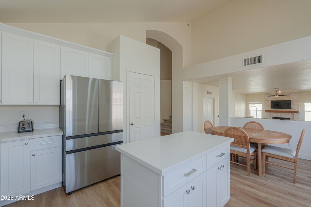 Image 16 of property listing at 4266 E MILLBRAE Lane, Gilbert, AZ 85234