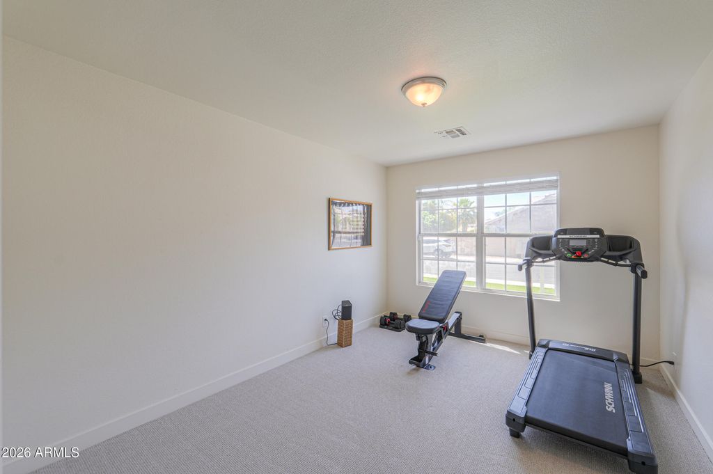 Image 35 of property listing at 4266 E MILLBRAE Lane, Gilbert, AZ 85234