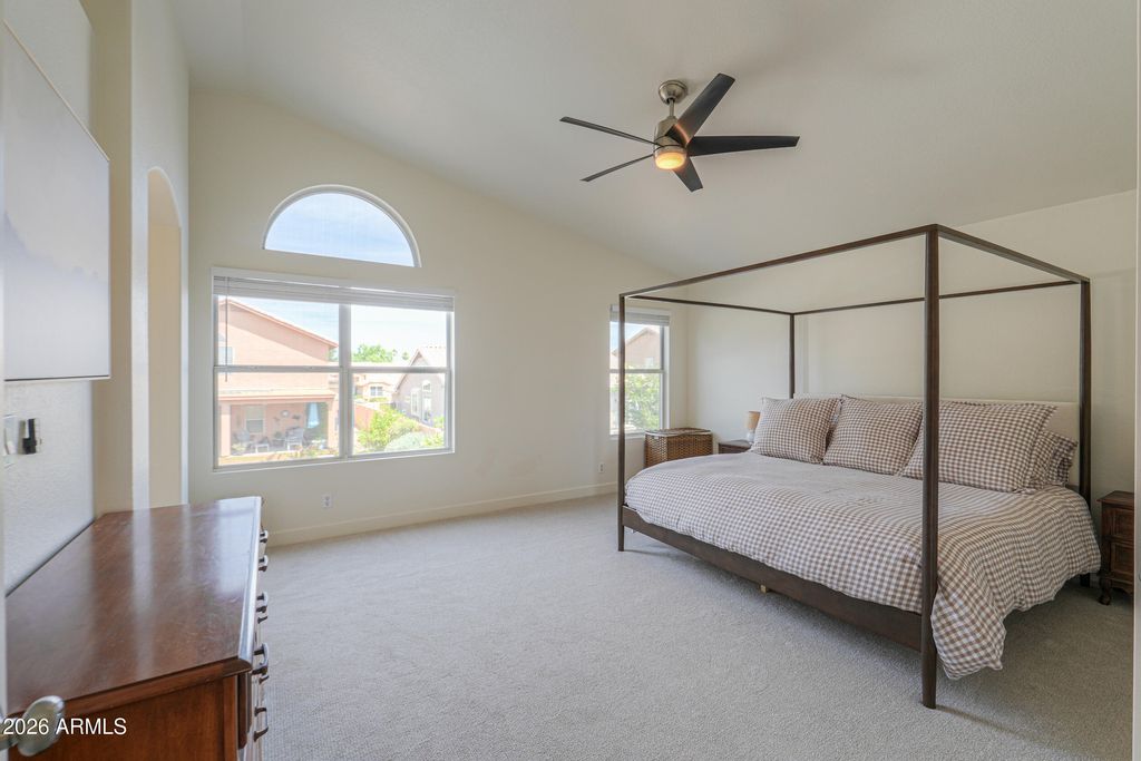 Image 40 of property listing at 4266 E MILLBRAE Lane, Gilbert, AZ 85234