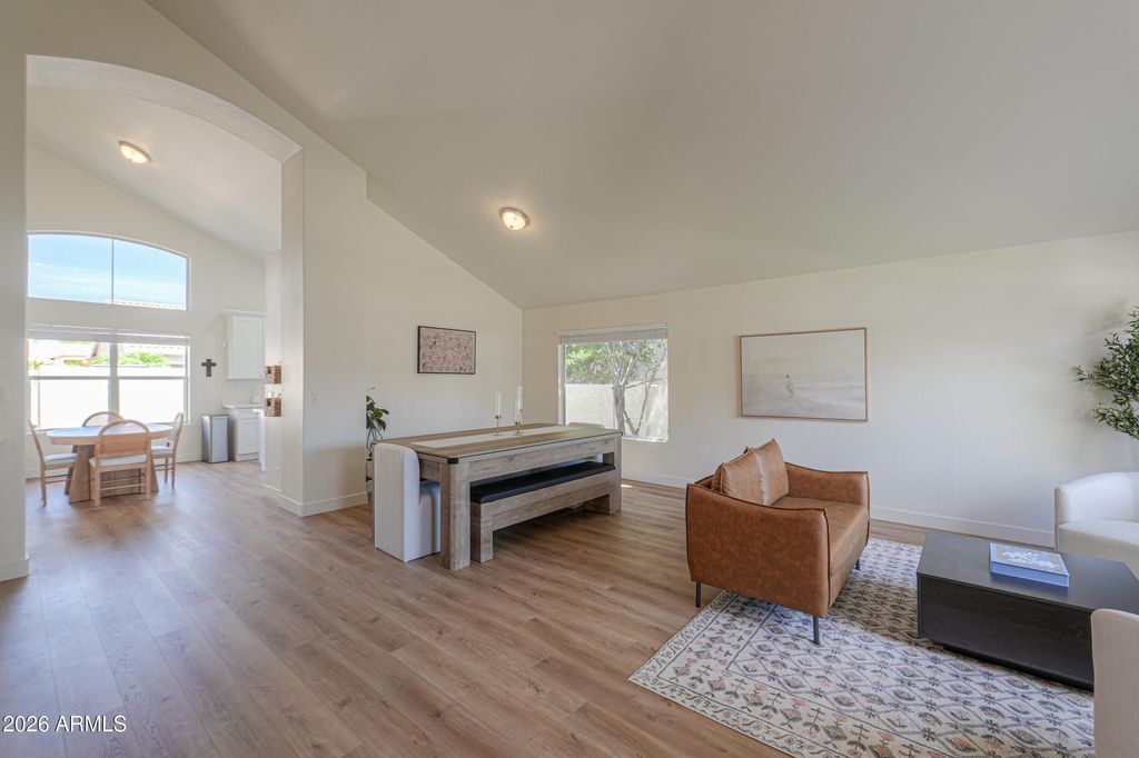 Image 7 of property listing at 4266 E MILLBRAE Lane, Gilbert, AZ 85234