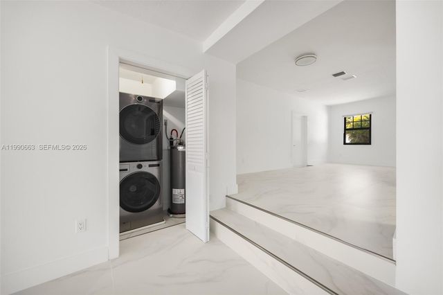 3640 SW 13th St, Miami, FL 33145