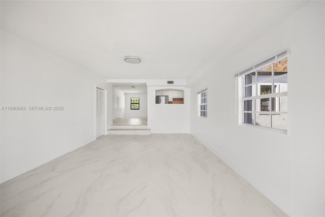 3640 SW 13th St, Miami, FL 33145