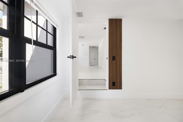 3640 SW 13th St, Miami, FL 33145