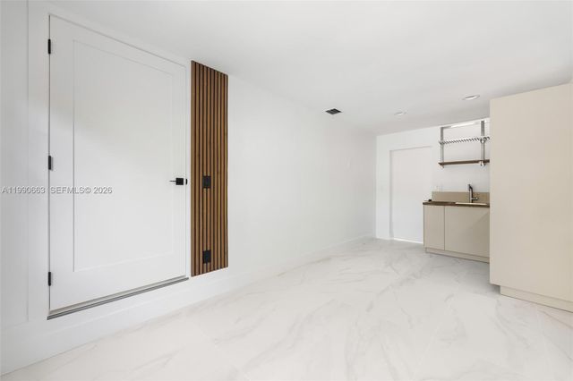 3640 SW 13th St, Miami, FL 33145