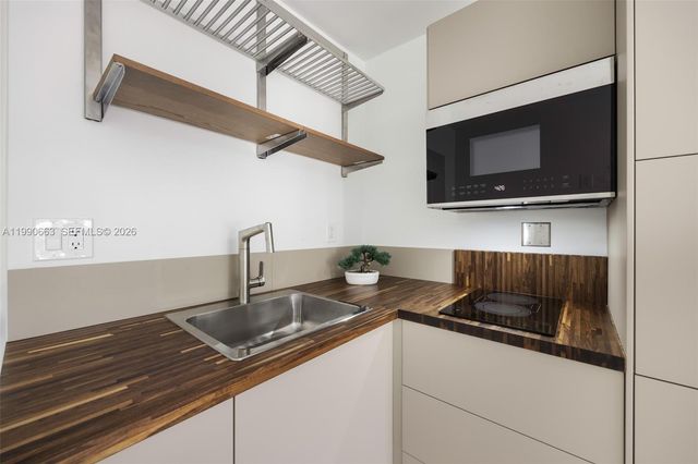 3640 SW 13th St, Miami, FL 33145