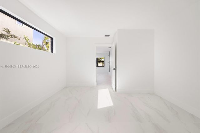 3640 SW 13th St, Miami, FL 33145