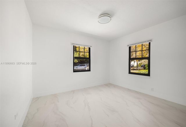 3640 SW 13th St, Miami, FL 33145