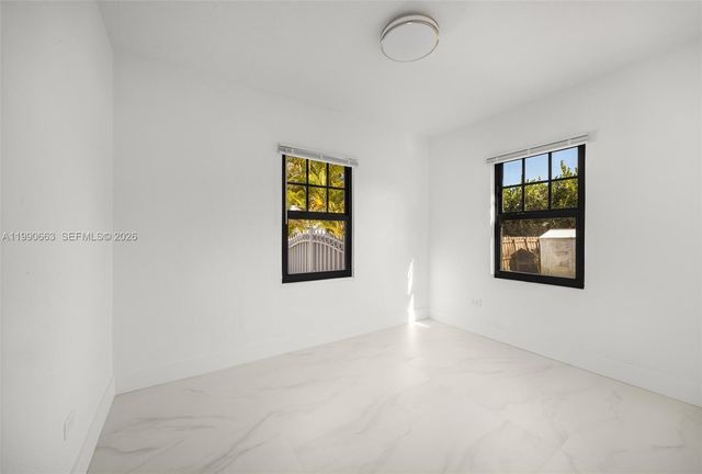 3640 SW 13th St, Miami, FL 33145