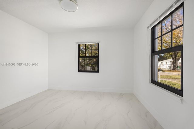 3640 SW 13th St, Miami, FL 33145