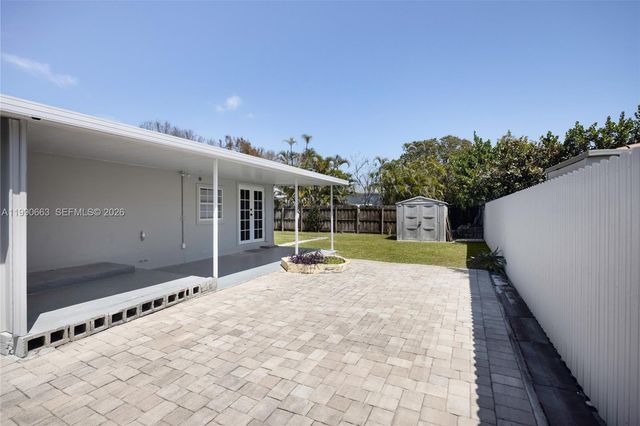 3640 SW 13th St, Miami, FL 33145